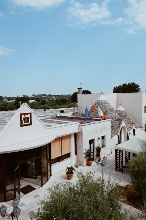 Trulli e ingresso dell'Hotel Ramapendula